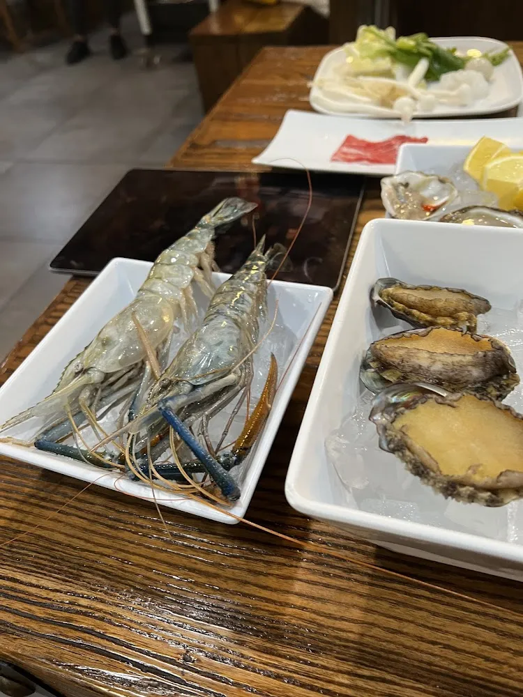 Live Large Prawns Oysters Rockefeller